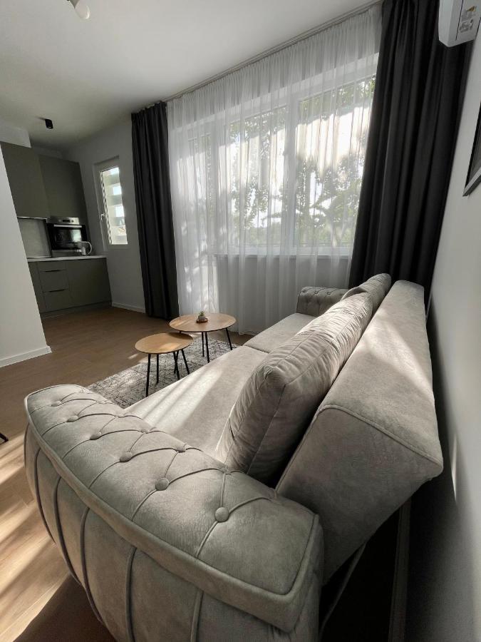 Vanquish Central Apartment Warna Exterior foto