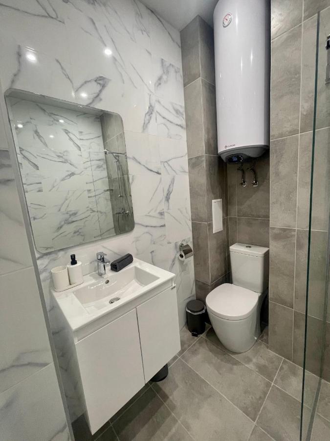 Vanquish Central Apartment Warna Exterior foto