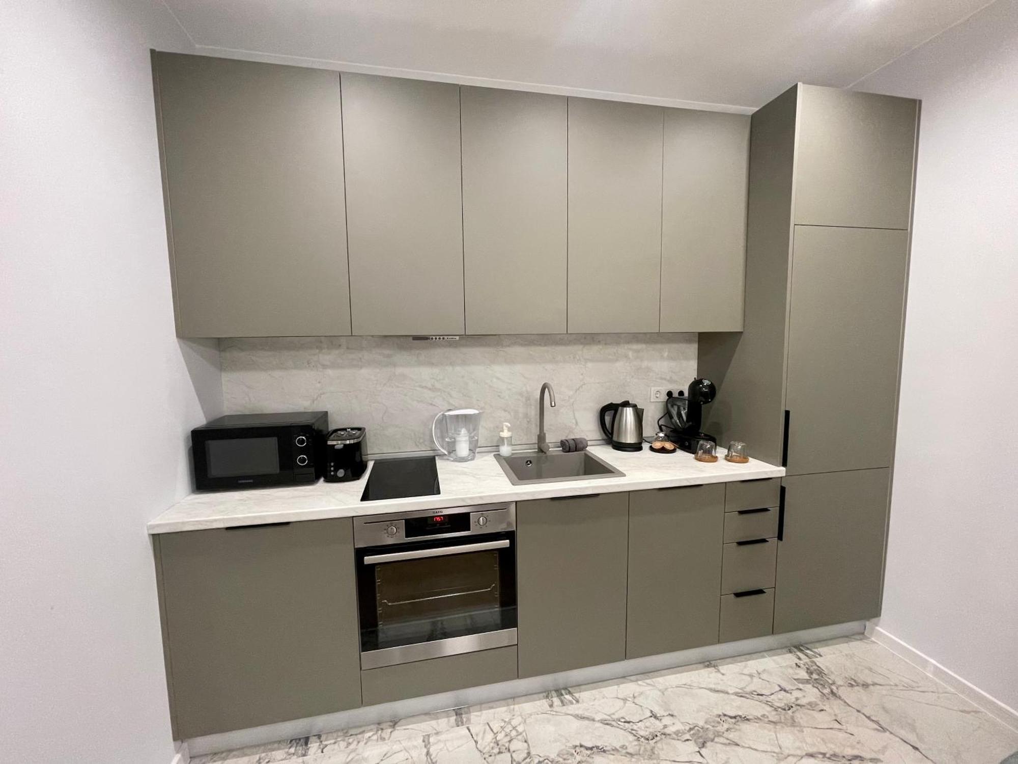 Vanquish Central Apartment Warna Exterior foto