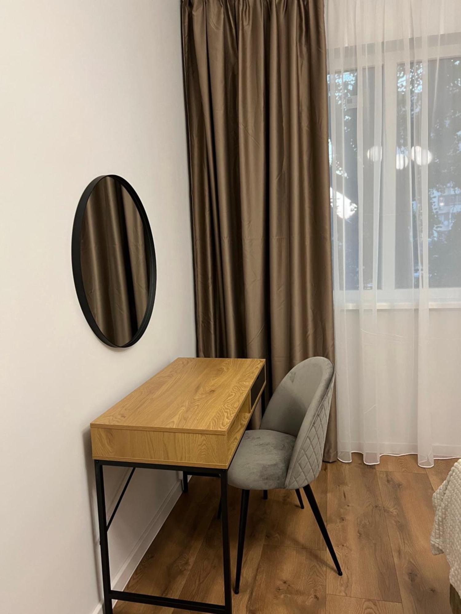 Vanquish Central Apartment Warna Exterior foto