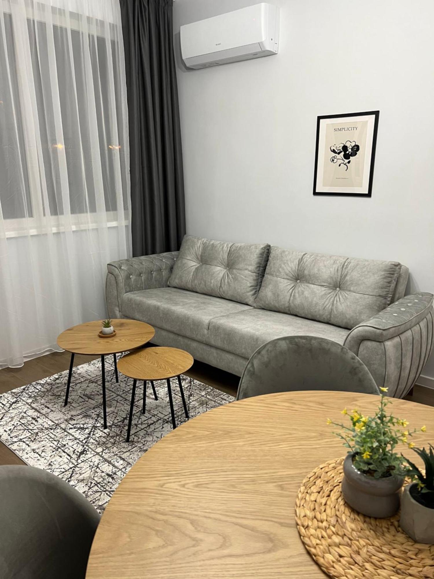 Vanquish Central Apartment Warna Exterior foto
