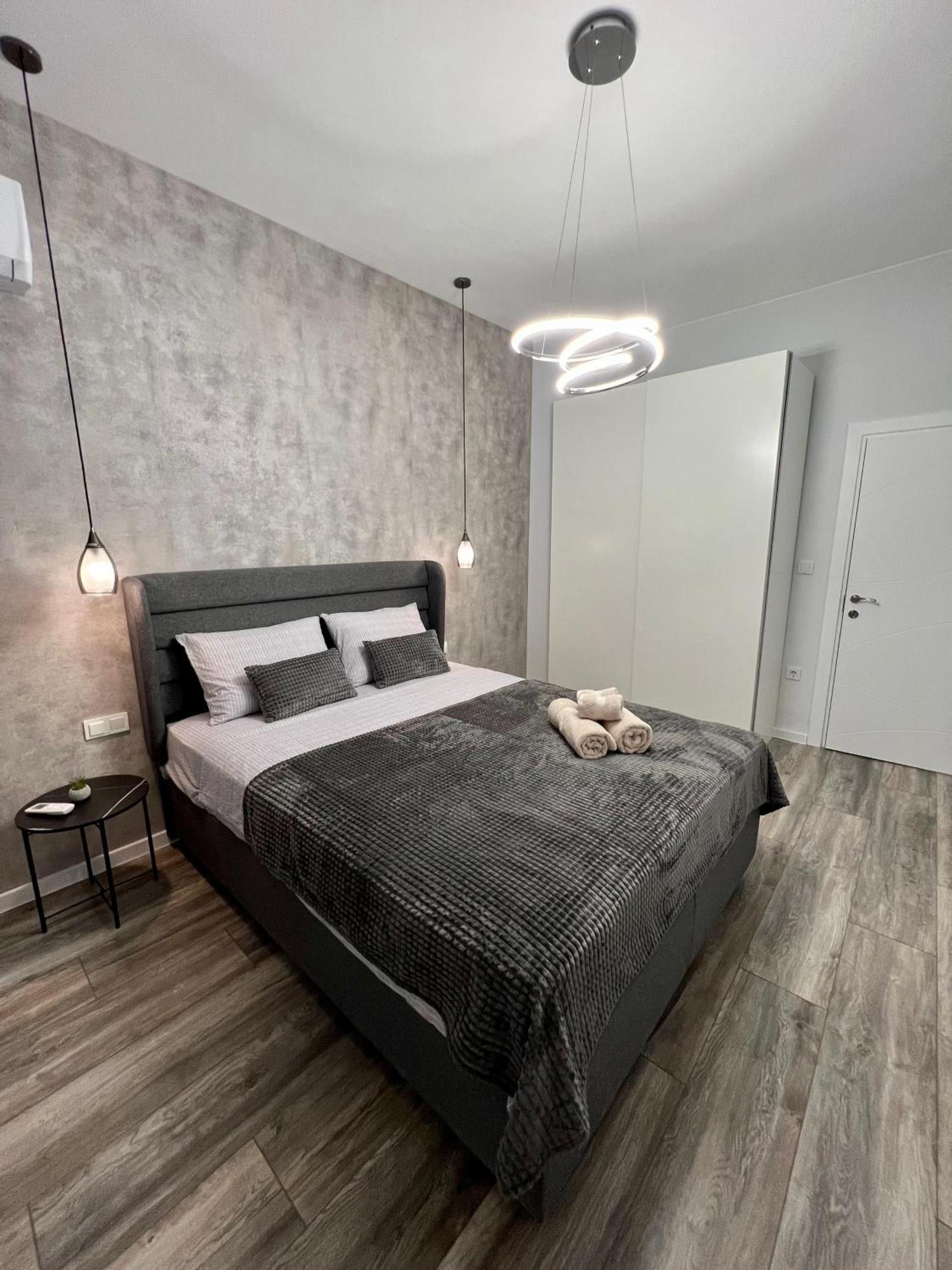 Vanquish Central Apartment Warna Exterior foto