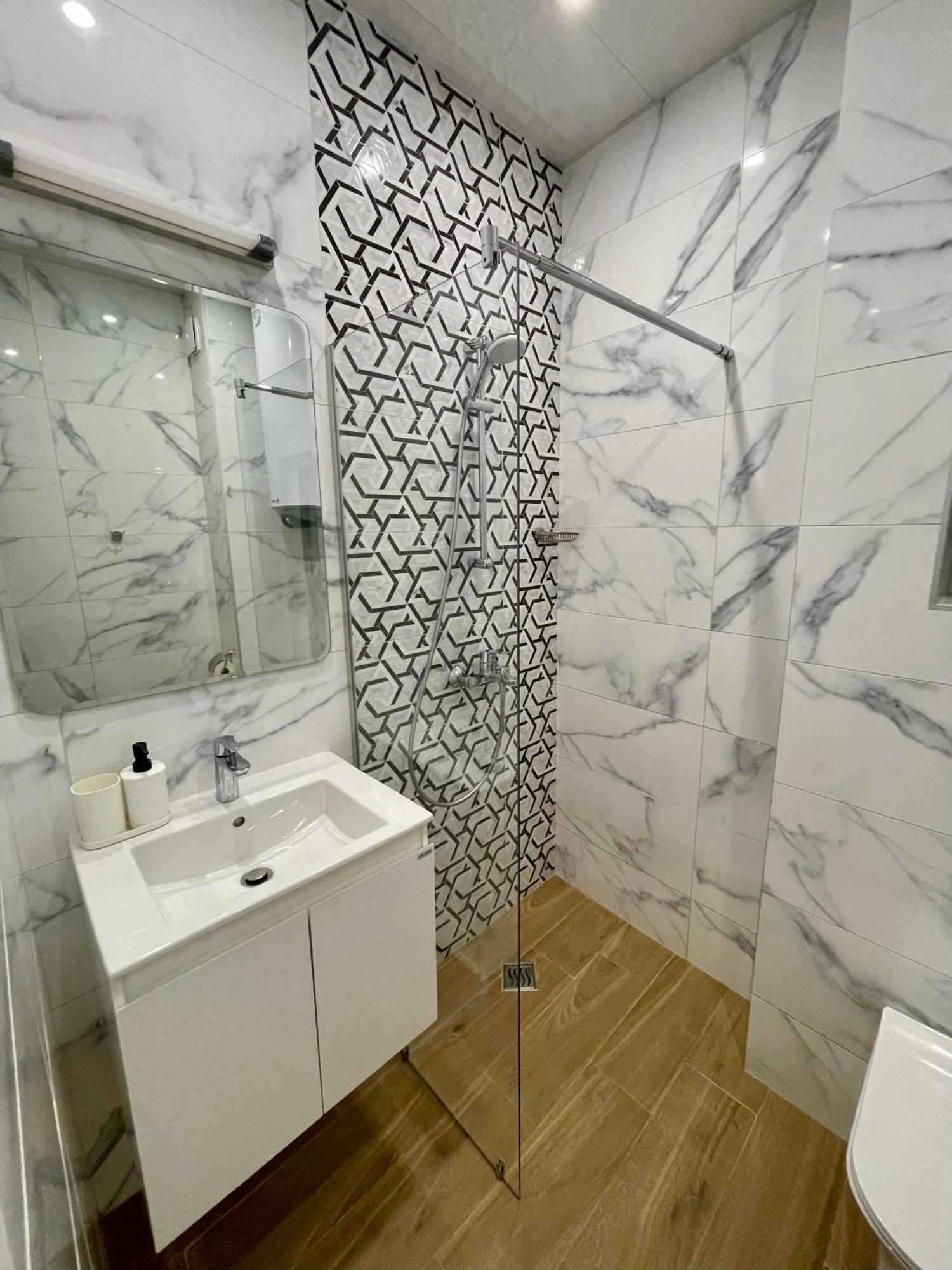 Vanquish Central Apartment Warna Exterior foto